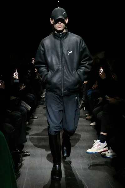 Look 44